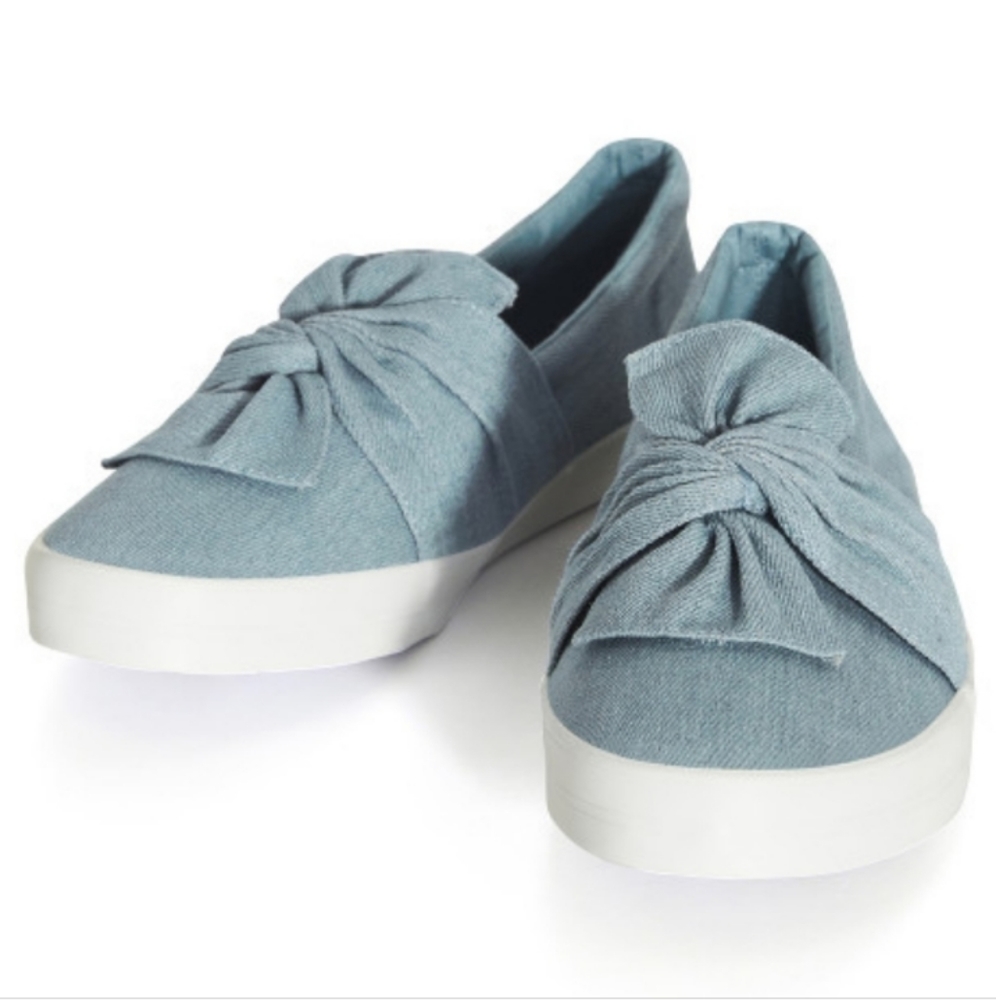 Avenue Sheila 2 Denim Knot Canvas Sneakers by Evans  Size US 8 Xtra Wide  NWT